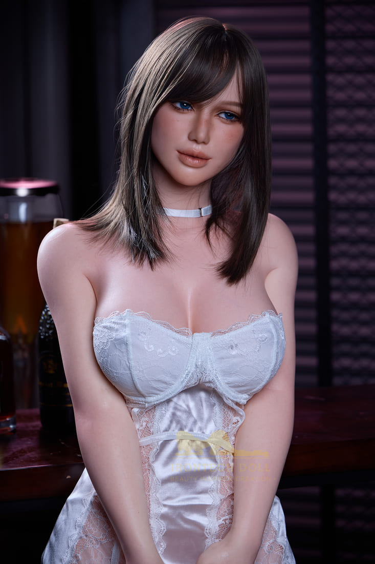 Inga Full-figured, realistic erotic doll, E-cup, made of soft silicone, 164 cm (5'4").