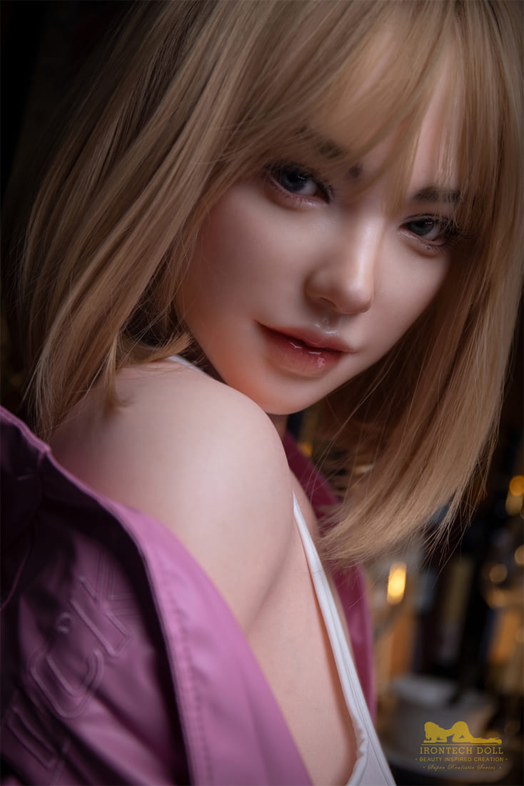 Lindsey, a slender, large-breasted, erotic D-cup silicone Sex doll with a European/American style, measuring 169 cm.